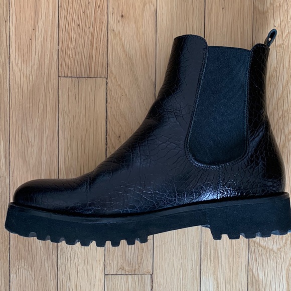 Andre Assous booties - Picture 2 of 9